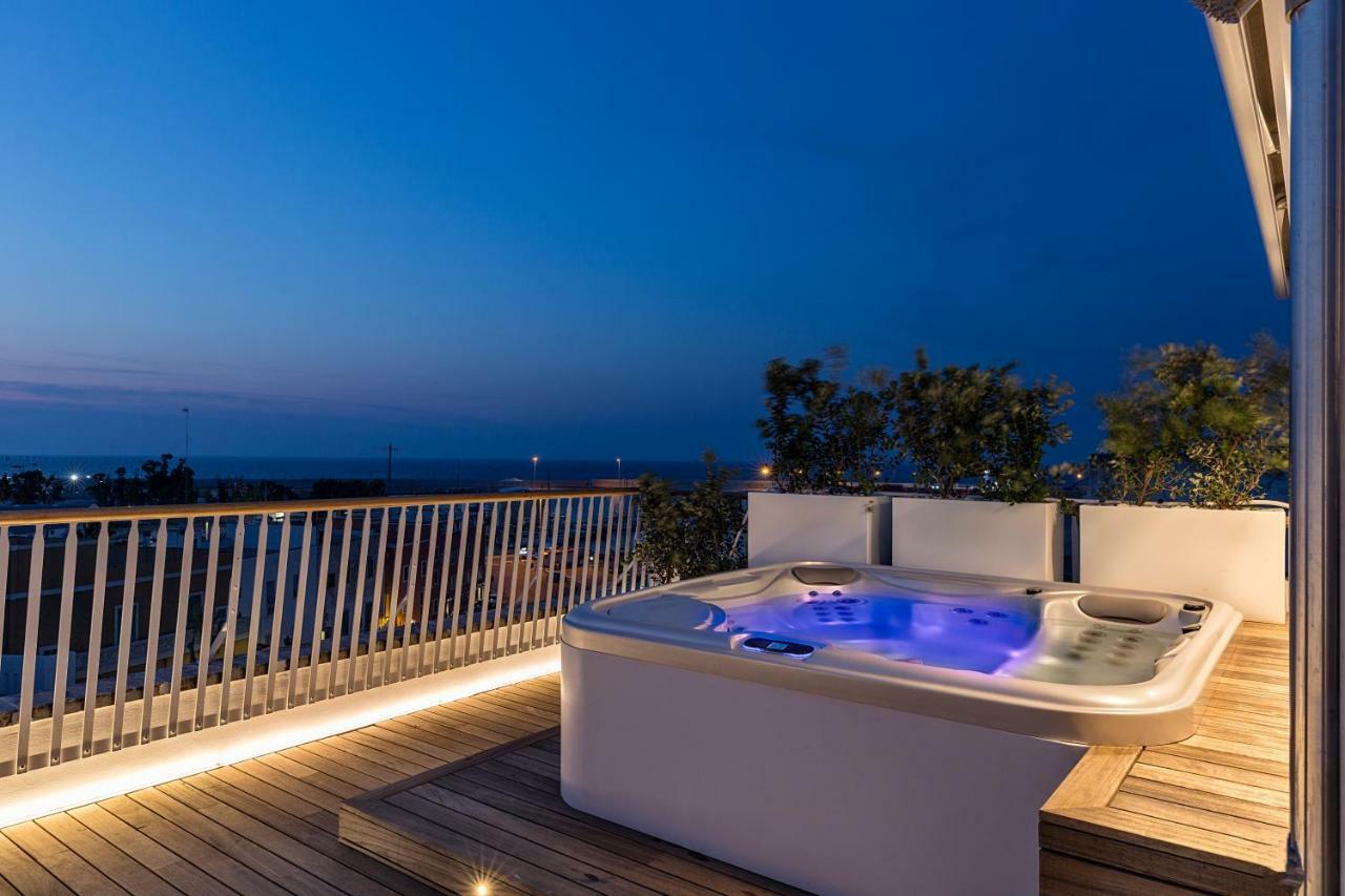 Attico Sul Porto Antico Apartment Monopoli Exterior foto
